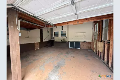 105 Sanders Street, Palacios, TX 77465 - Photo 7