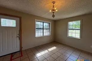 122 Rosa St, Edna, TX 77957 - Photo 7