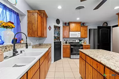 70 Sue Ann Drive, Lampasas, TX 76550 - Photo 5