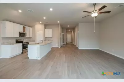 608 Cypress Arbor, Seguin, TX 78155 - Photo 5