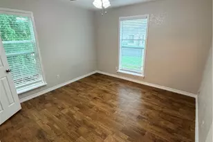 208 Uhland Rd, San Marcos, TX 78666 - Photo 7
