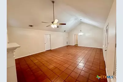 227 Charleston Drive, Victoria, TX 77904 - Photo 7