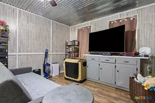 210 E Leon St, Gatesville, TX 76528 - Photo 37