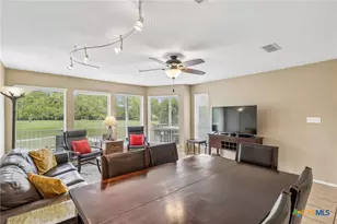 730 E Mather St, New Braunfels, TX 78130 - Photo 15