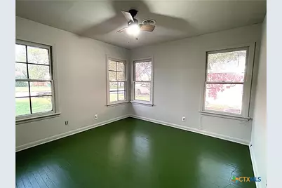 2405 E Mimosa Avenue, Victoria, TX 77901 - Photo 11