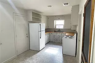 2405 E Mimosa Ave, Victoria, TX 77901 - Photo 5