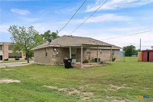 208 N 8th St, Temple, TX 76501 - Photo 5