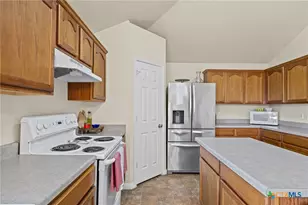 1516 Paint Brush Dr, Lockhart, TX 78644 - Photo 9