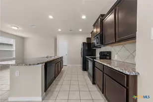 1351 Fall Cover, New Braunfels, TX 78130 - Photo 7