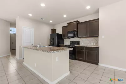 1351 Fall Cover, New Braunfels, TX 78130 - Photo 7