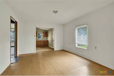 517 Center St, Marion, TX 78124 - Photo 5