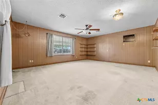 618 Fair Ln, New Braunfels, TX 78130 - Photo 15