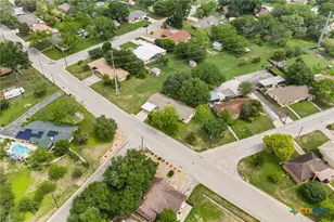 618 Fair Ln, New Braunfels, TX 78130 - Photo 33