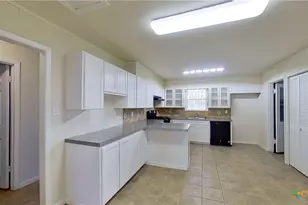 205 E 2nd, Georgetown, TX 78626 - Photo 3