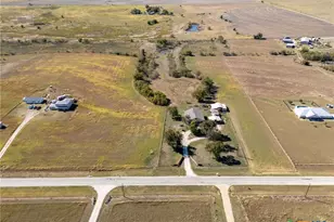 1150 Co Rd 432, Taylor, TX 76574 - Photo 47