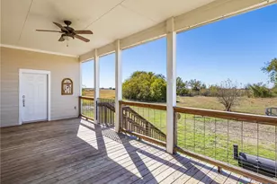 1150 Co Rd 432, Taylor, TX 76574 - Photo 23