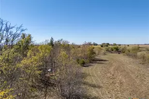 1150 Co Rd 432, Taylor, TX 76574 - Photo 41