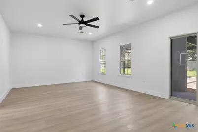114 Chimney Rock Drive, Victoria, TX 77904 - Photo 11