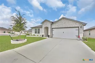 801 Cinnamon Teal, Seguin, TX 78155 - Photo 3