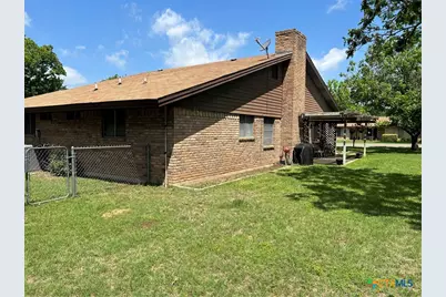 701 Golf Course Road, Gatesville, TX 76528 - Photo 3
