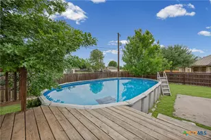 1701 Meadow Ln, Lockhart, TX 78644 - Photo 25