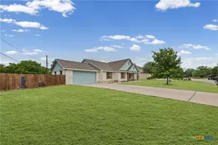 1701 Meadow Ln, Lockhart, TX 78644 - Photo 3