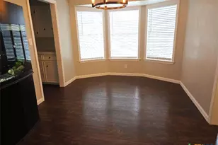 112 Lancaster St, Victoria, TX 77904 - Photo 3