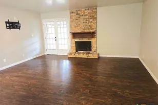 112 Lancaster St, Victoria, TX 77904 - Photo 7
