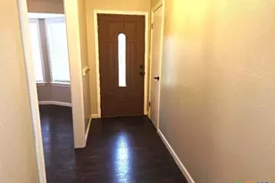 112 Lancaster St, Victoria, TX 77904 - Photo 5