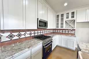 1690 Gruene Vineyard Crossing, New Braunfels, TX 78130 - Photo 7