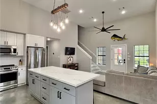 56 W Bank Ct, Port O'Connor, TX 77982 - Photo 3