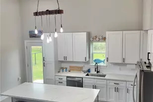56 W Bank Ct, Port O'Connor, TX 77982 - Photo 17