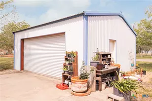 802 Bay St, Austwell, TX 77950 - Photo 23