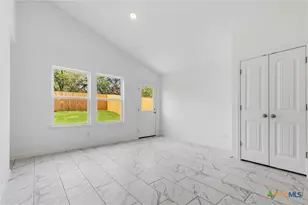377 Dobson, Killeen, TX 76542 - Photo 27