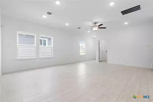 385 Dobson, Killeen, TX 76542 - Photo 25