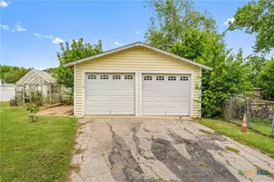 2967 S Old Robinson Rd, Lorena, TX 76655 - Photo 7