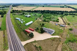 9406 N Hwy 77, Burlington, TX 76519 - Photo 19