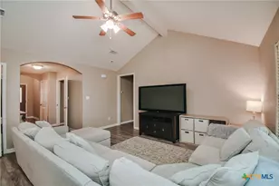 405 Tuscany Dr, Victoria, TX 77904 - Photo 3