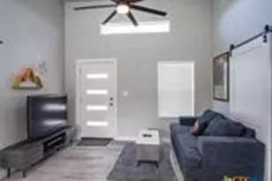 615 Sage St, Burnet, TX 78611 - Photo 5