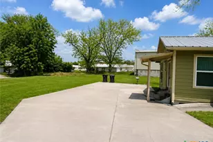 310 N La Grange St, Hallettsville, TX 77964 - Photo 3