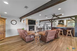 8359 Lower Mission Valley Rd, Victoria, TX 77905 - Photo 5