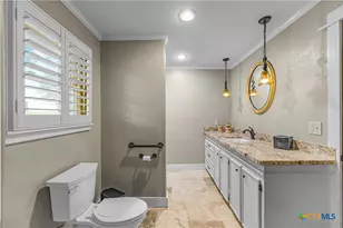 8359 Lower Mission Valley Rd, Victoria, TX 77905 - Photo 19