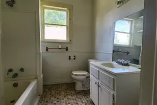 1014 S 29th St, Temple, TX 76504 - Photo 17