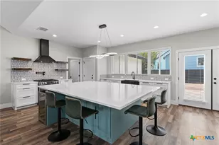 2204 Magnolia Dr, Round Rock, TX 78664 - Photo 13