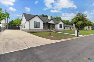 2204 Magnolia Dr, Round Rock, TX 78664 - Photo 3
