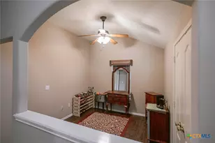 208 Yellowstone Dr, Victoria, TX 77904 - Photo 17