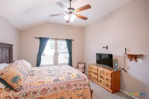 208 Yellowstone Dr, Victoria, TX 77904 - Photo 11