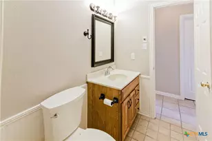 103 Poenitsch St, Cuero, TX 77954 - Photo 29