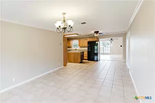 103 Poenitsch St, Cuero, TX 77954 - Photo 5