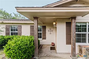 103 Poenitsch St, Cuero, TX 77954 - Photo 3